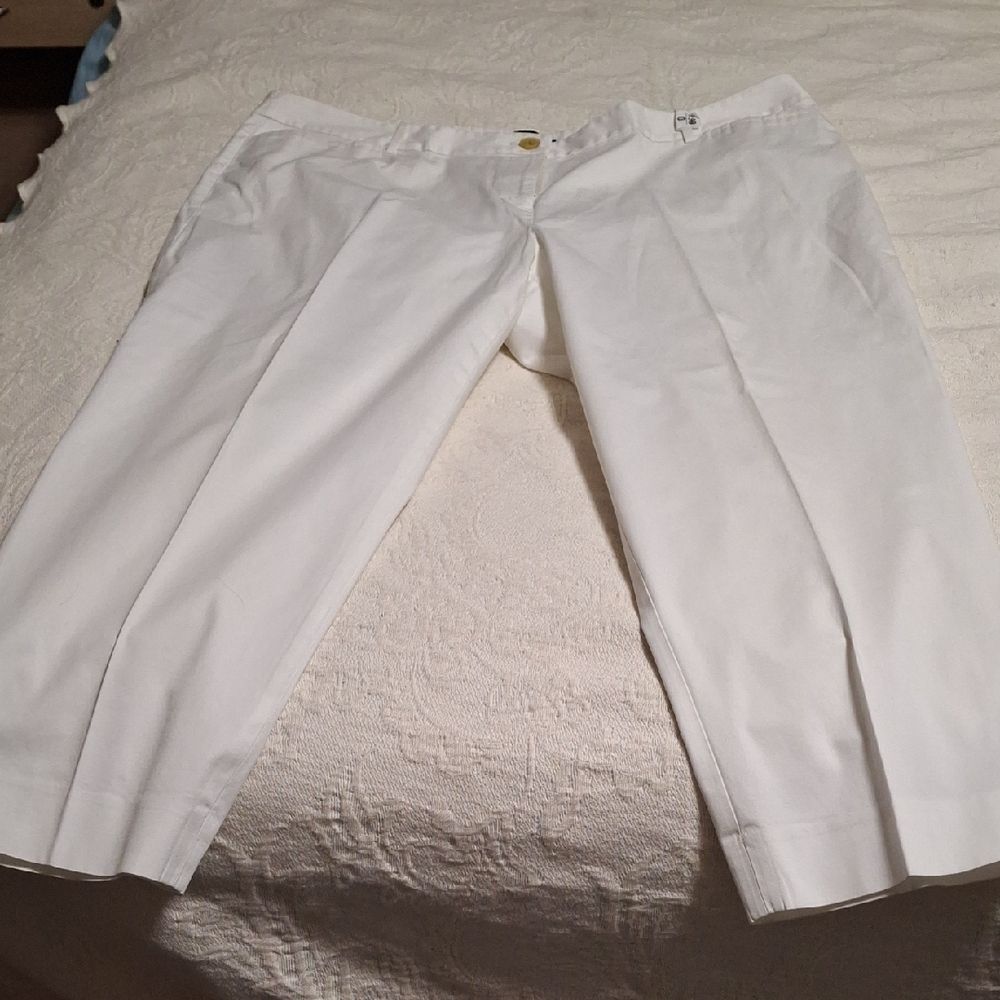 Talbots Women's White Capris (Can279)